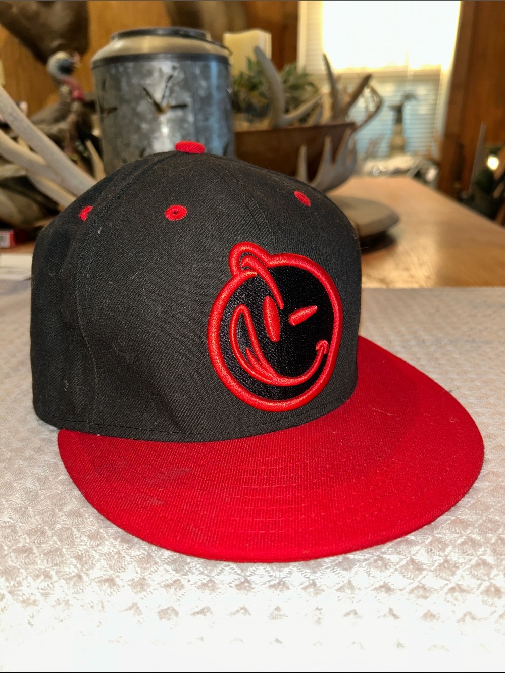 9fifty New Era yumsshoes.com Black and Red Snapback with Smiley Patch